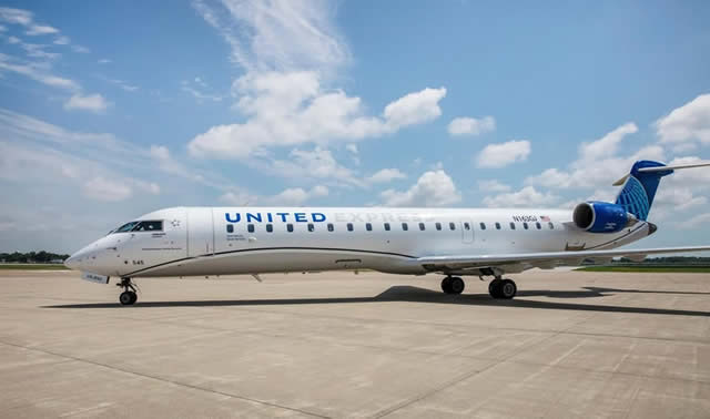 United Express Bombardier CRJ-550