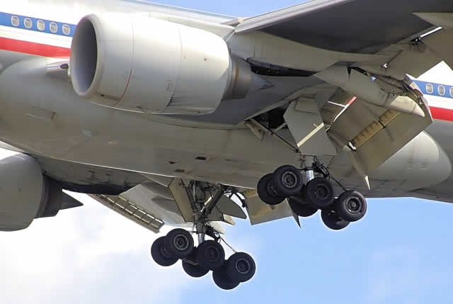 The Boeing 777 undercarriage featuring its unique dual 6-wheel main landing gear