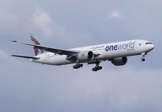 Qatar One World Boeing 777-300